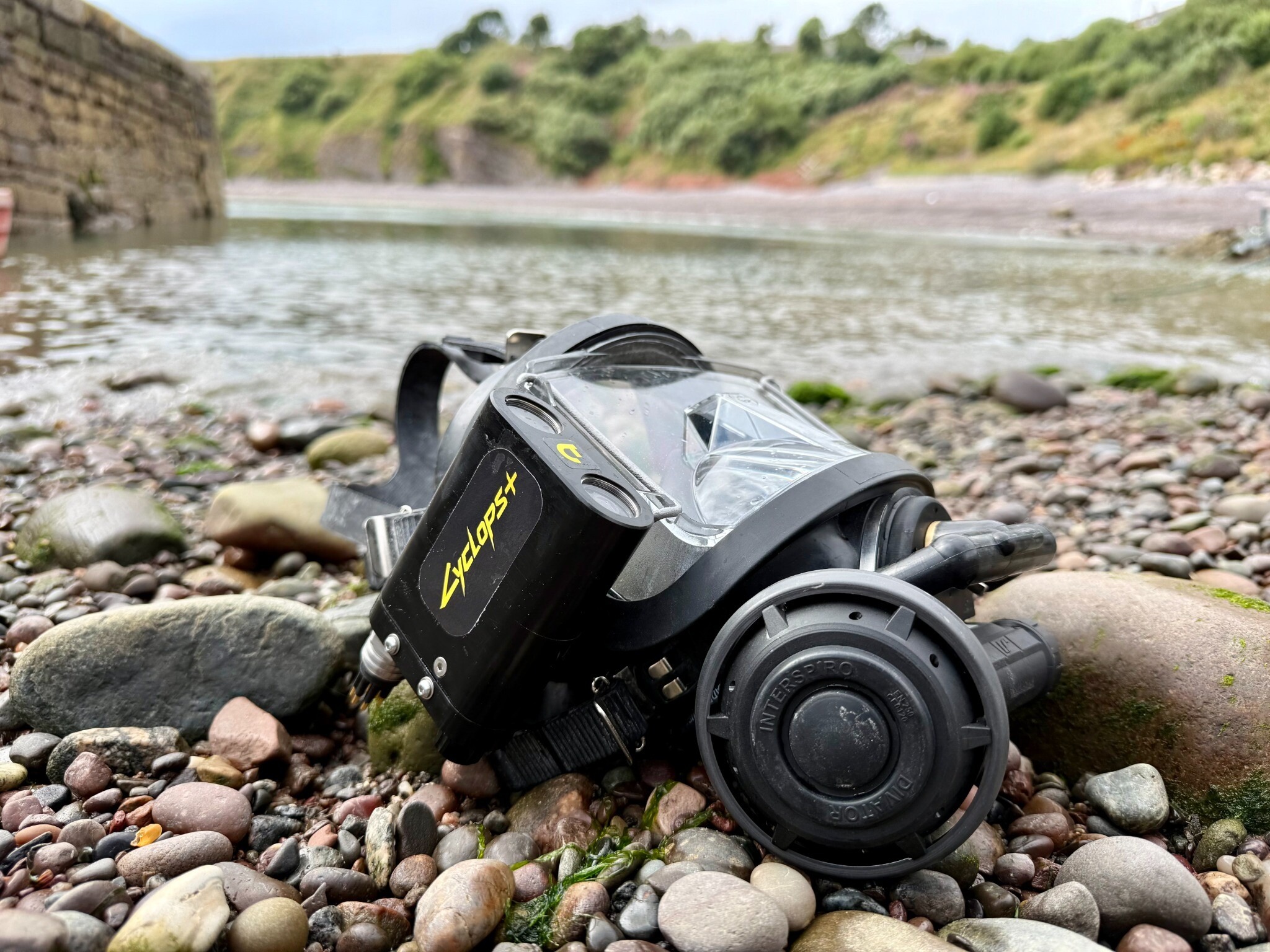 Cyclops+ camera, LED light and depth sensor mounted to an Interspiro Divator diving mask